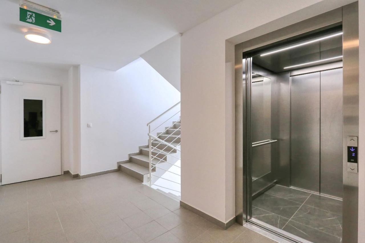 Апартаменты Barbara With Private Parking In The Garage Задар Экстерьер фото